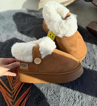 Ugg obuća bоја - Braon na lalafo.rs — 1 Ugg obuća bоја - Braon — 1