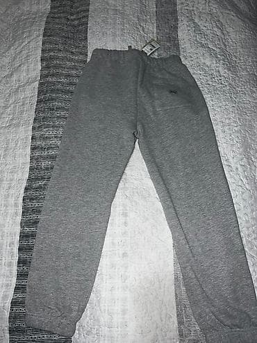BENETTON dečija trenerka vel.2XL ili 160cm NOVO na lalafo.rs — 2 BENETTON dečija trenerka vel.2XL ili 160cm NOVO — 2