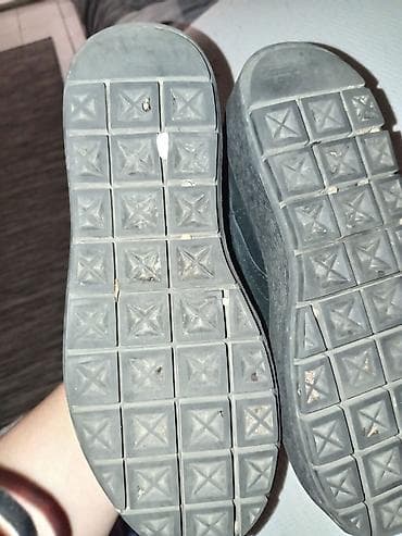 Puma Suede patike – crne - Model: Puma Suede - Boja: crna, zlatni na lalafo.rs — 3 Puma Suede patike – crne - Model: Puma Suede - Boja: crna, zlatni — 3