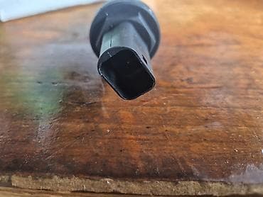 Senzor brzine pinjon Reno Clio 2 Reno Clio 3 Reno Megan 1 Reno na lalafo.rs — 3 Senzor brzine pinjon Reno Clio 2 Reno Clio 3 Reno Megan 1 Reno — 3