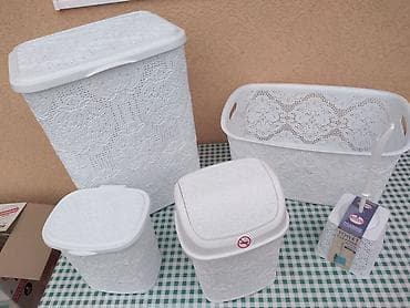 Set ukrasnih plastičnih korpi/posuda za kupatilo i domaćinstvo, bela na lalafo.rs — 3 Set ukrasnih plastičnih korpi/posuda za kupatilo i domaćinstvo, bela — 3