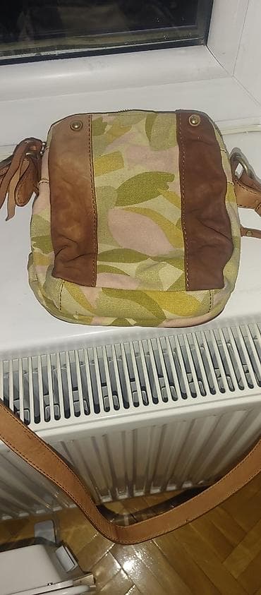 zenske broj: Fossil ženska crossbody torba - Materijal: čvrsto platno sa kožnim at lalafo.rs — 2 zenske broj: Fossil ženska crossbody torba - Materijal: čvrsto platno sa kožnim — 2