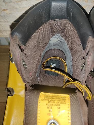 Safety work boots: Caterpillar (CAT) poluduboke kožne čizme - Tip: Poluduboke at lalafo.rs — 9 Safety work boots: Caterpillar (CAT) poluduboke kožne čizme - Tip: Poluduboke — 9