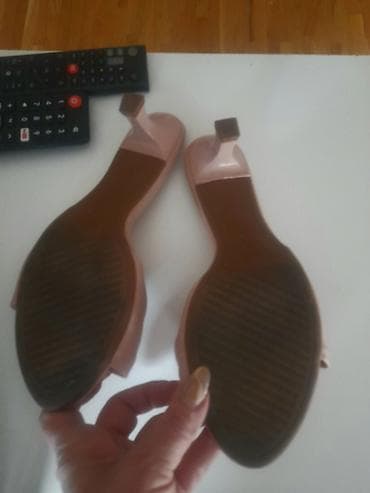 Prodaja i slanje samo do subote Vizzano ženske papuce sandale - na lalafo.rs — 6 Prodaja i slanje samo do subote Vizzano ženske papuce sandale - — 6