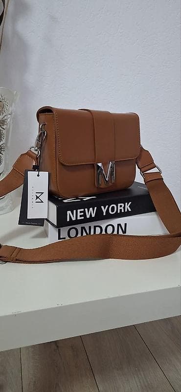 Mona Elegantna ženska torba preko ramena A klasa - Materijal: glatka na lalafo.rs — 5 Mona Elegantna ženska torba preko ramena A klasa - Materijal: glatka — 5