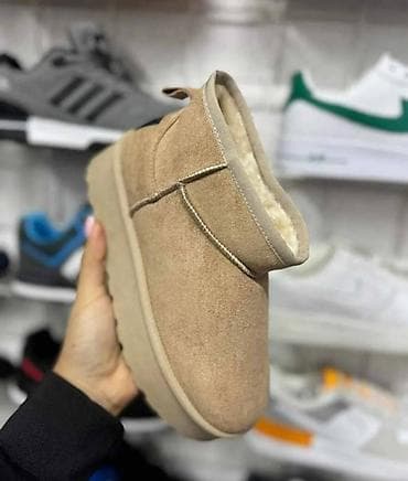 UGG
36 do 41
3000 na lalafo.rs UGG
36 do 41
3000
