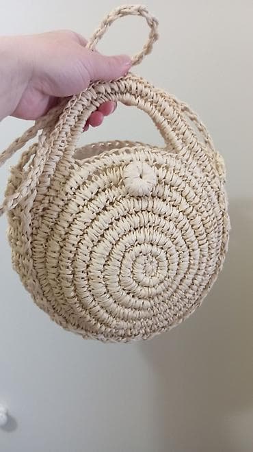 zenske original guess: Pletena torba za plazu
Nova,manjih dimenzija na lalafo.rs — 2 zenske original guess: Pletena torba za plazu
Nova,manjih dimenzija — 2