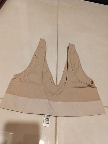 Bešavne ženske top-grudnjake Pompea – set od 3 komada - Model na lalafo.rs — 7 Bešavne ženske top-grudnjake Pompea – set od 3 komada - Model — 7