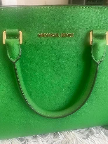 dve suknje po: Michael Kors torba – ženska ručna/ramena torba - Model: strukturisana na lalafo.rs — 1 dve suknje po: Michael Kors torba – ženska ručna/ramena torba - Model: strukturisana — 1