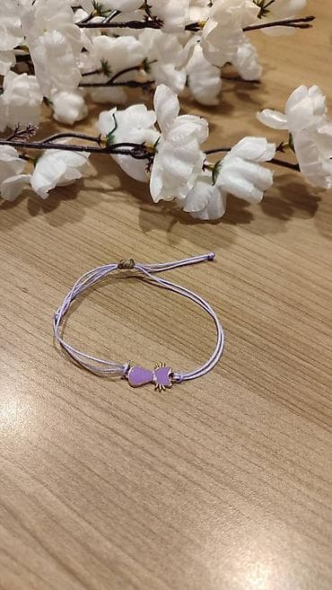 Nježna narukvica sa privjeskom u obliku mačke - Materijal na lalafo.rs — 2 Nježna narukvica sa privjeskom u obliku mačke - Materijal — 2