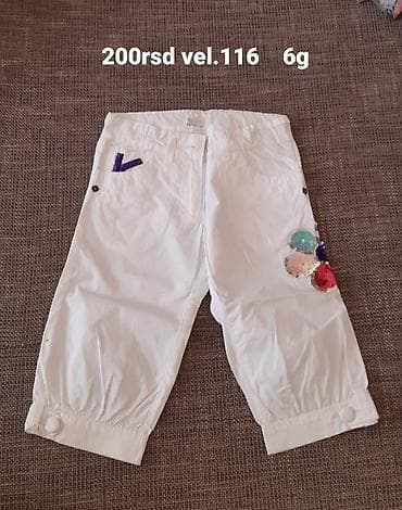 Dečije bele pantalone do polovine lista (capri), veličina 116, za na lalafo.rs — 1 Dečije bele pantalone do polovine lista (capri), veličina 116, za — 1