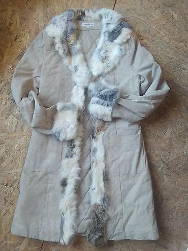kom sa etiketom: Ženski kaput sa krznom – Terranova, veličina M - Dugačak bež kaput od at lalafo.rs — 3 kom sa etiketom: Ženski kaput sa krznom – Terranova, veličina M - Dugačak bež kaput od — 3