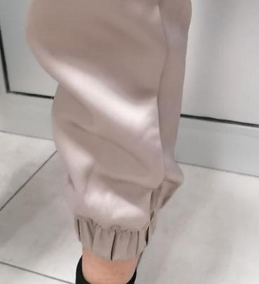 Pantalone sa džepovima Extra model i kvalitet Uvoz Turska Kao nove na lalafo.rs — 2 Pantalone sa džepovima Extra model i kvalitet Uvoz Turska Kao nove — 2