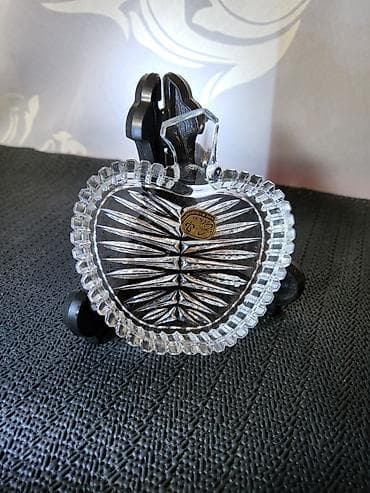Other Home Decor: Pepeljara nova kristal Bohemija 70te. Sve na pepeljari odsjaj od at lalafo.rs — 2 Other Home Decor: Pepeljara nova kristal Bohemija 70te. Sve na pepeljari odsjaj od — 2