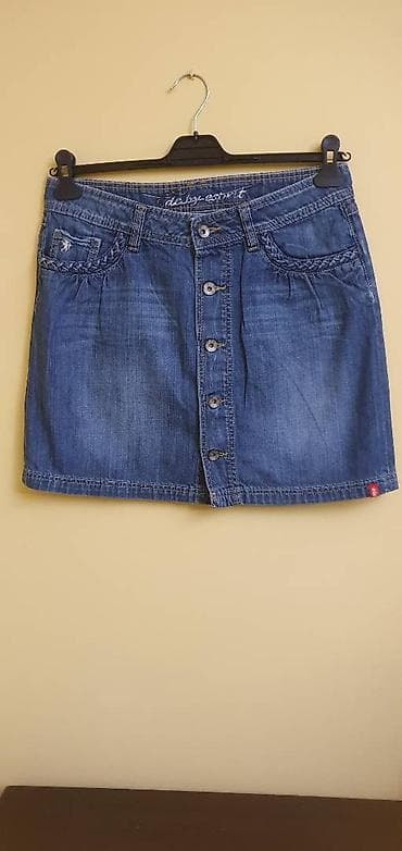 prsluk jaknica mango u: Suknje M veličine za zimu i ostale sezone. 1 kom - 500din 2 kom - at lalafo.rs — 9 prsluk jaknica mango u: Suknje M veličine za zimu i ostale sezone. 1 kom - 500din 2 kom - — 9