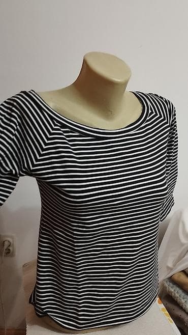 Women's Clothing: Majica na pruge.
Pogledajte i ostale moje oglase at lalafo.rs — 1 Women's Clothing: Majica na pruge.
Pogledajte i ostale moje oglase — 1