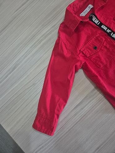 Crvena košulja za dečake sa dugim rukavima, veličine 2-3 godine na lalafo.rs — 3 Crvena košulja za dečake sa dugim rukavima, veličine 2-3 godine — 3