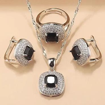 Lanac sa priveskom,minđuše i prsten (podesiv)
Cena:1900din na lalafo.rs — 8 Lanac sa priveskom,minđuše i prsten (podesiv)
Cena:1900din — 8