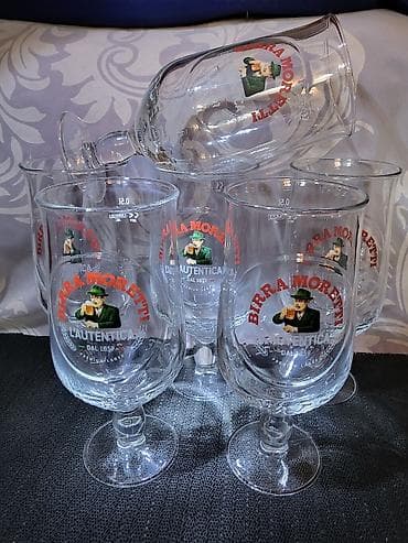 Case nove za pivo,Birra Moretti. Case nove,sve na njima odsjaj od na lalafo.rs Case nove za pivo,Birra Moretti. Case nove,sve na njima odsjaj od