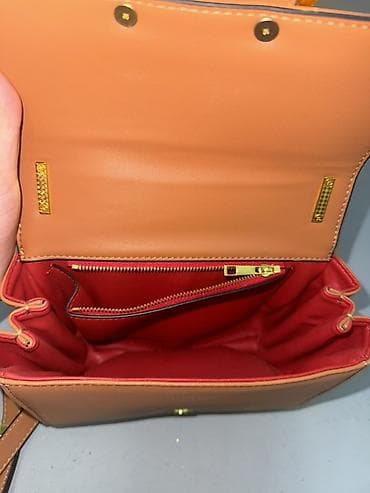 Valentino Garavani 1:1 replica torba – kožna crossbody/shoulder dva na lalafo.rs — 3 Valentino Garavani 1:1 replica torba – kožna crossbody/shoulder dva — 3