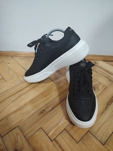 Skechers Court Classics patike - Model: Skechers Court Classics na lalafo.rs — 2 Skechers Court Classics patike - Model: Skechers Court Classics — 2