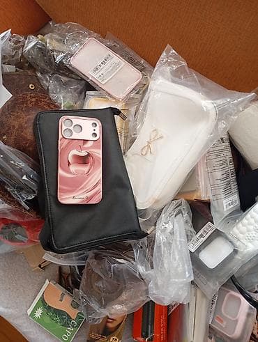Kutija preko 50kom svega perike,farba za kosu dodaci za telefon maske na lalafo.rs Kutija preko 50kom svega perike,farba za kosu dodaci za telefon maske