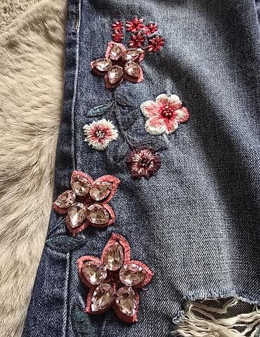 JUICY COUTURE farmerke sa kamenjem, fabrički iscepane. Meni prelepe na lalafo.rs — 7 JUICY COUTURE farmerke sa kamenjem, fabrički iscepane. Meni prelepe — 7