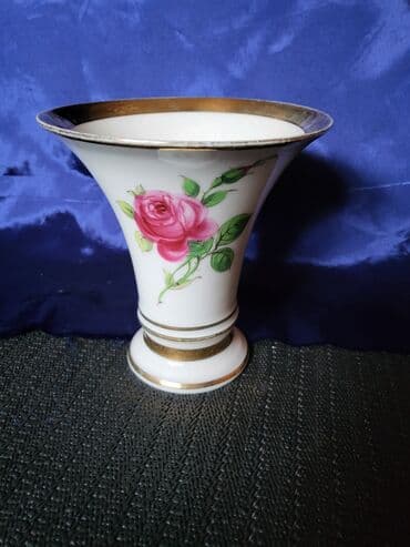 Vinyl records: Vaza porcelanska 1966g+ Furstwnberg Nemacka. Nemacka porcelanska vaza at lalafo.rs — 1 Vinyl records: Vaza porcelanska 1966g+ Furstwnberg Nemacka. Nemacka porcelanska vaza — 1