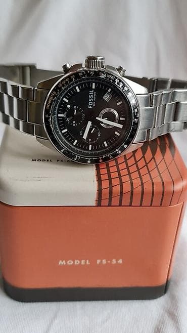 Muski sat ispravan sve radi na lalafo.rs — 8 Muski sat ispravan sve radi — 8