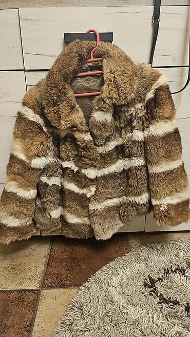 Other: Ženska bunda/kaput od pravog krzna, kratkog kroja (dužina do kukova) at lalafo.rs — 10 Other: Ženska bunda/kaput od pravog krzna, kratkog kroja (dužina do kukova) — 10