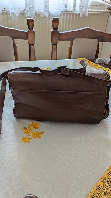 Teleci boks kozna zenska torba odlicno ocuvana za vise inf inbox at lalafo.rs — 4 Teleci boks kozna zenska torba odlicno ocuvana za vise inf inbox — 4