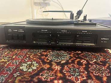 Works with speaker and four vinyl disc na lalafo.rs Works with speaker and four vinyl disc