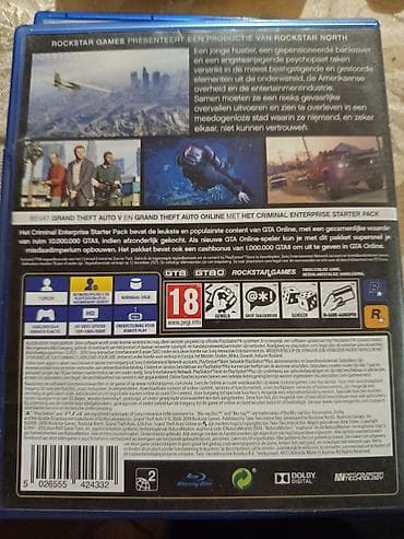 Auto elektronika: PS4 igra – Grand Theft Auto v Premium Edition (fizičko izdanje na lalafo.rs — 2 Auto elektronika: PS4 igra – Grand Theft Auto v Premium Edition (fizičko izdanje — 2