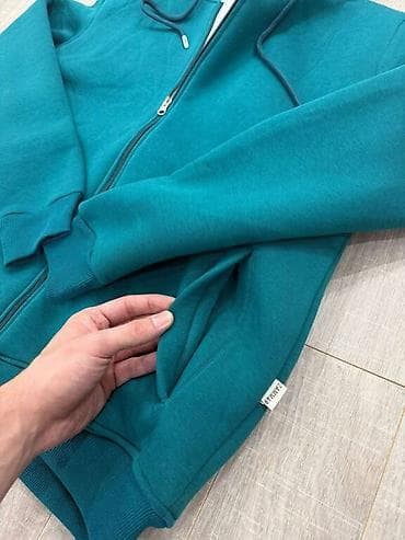 Dukserice sa krznom 3850din Velicine od S do 3XL Kvalitet vrhunski na lalafo.rs — 2 Dukserice sa krznom 3850din Velicine od S do 3XL Kvalitet vrhunski — 2