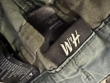 Dečije cargo pantalone H&M - Model: cargo, maslinasto zelena boja na lalafo.rs — 2 Dečije cargo pantalone H&M - Model: cargo, maslinasto zelena boja — 2