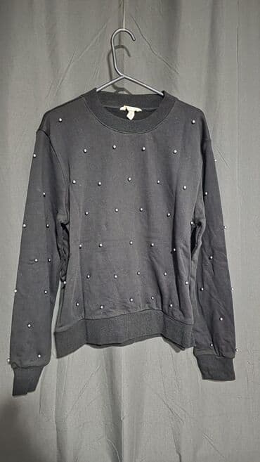 H&M, M, Jednobojni, bоја - Siva na lalafo.rs H&M, M, Jednobojni, bоја - Siva