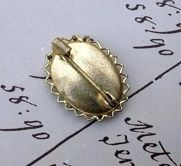 4 STARA Exluzibna broša: Zeleni, SEDEF, GOBLEN, Druidski srp. Cena za na lalafo.rs — 10 4 STARA Exluzibna broša: Zeleni, SEDEF, GOBLEN, Druidski srp. Cena za — 10