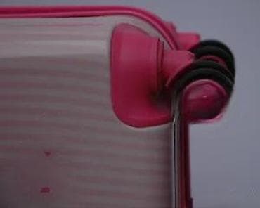 dve suknje po: Hello Kitty set kofera i rančića za decu - Set od 3 dela: veliki at lalafo.rs — 10 dve suknje po: Hello Kitty set kofera i rančića za decu - Set od 3 dela: veliki — 10