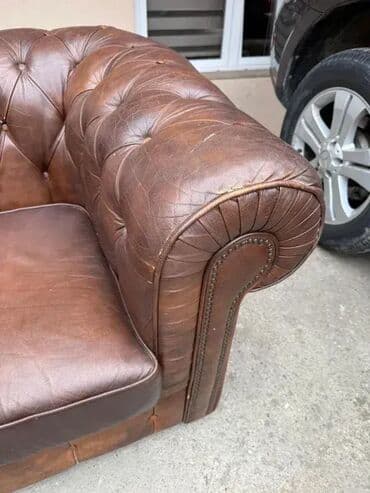 Stilske fotelje: Chesterfield fotelja - PRAVA KOŽA 🛋️✨ Prava box koža, fotelja u na lalafo.rs — 10 Stilske fotelje: Chesterfield fotelja - PRAVA KOŽA 🛋️✨ Prava box koža, fotelja u — 10