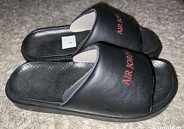 Sandals and flip-flops: JORDAN Sophia Black Gym Red br.43 cm 28 NOVO
FZ at lalafo.rs — 4 Sandals and flip-flops: JORDAN Sophia Black Gym Red br.43 cm 28 NOVO
FZ — 4