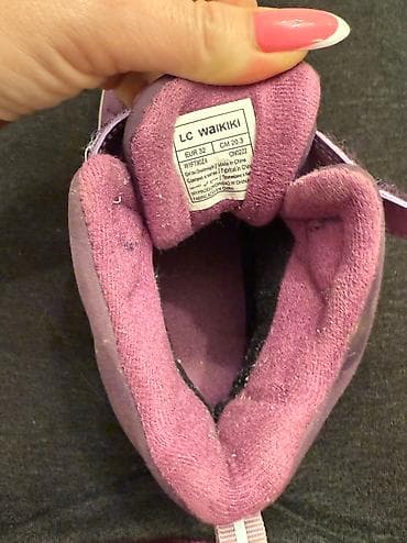 LC Waikiki zimske cizme za devojcice u perfektnom stanju Vel 32 ( na lalafo.rs — 4 LC Waikiki zimske cizme za devojcice u perfektnom stanju Vel 32 ( — 4