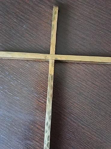 Mesingani krst modernog dizaina. Dimenzija 30x15cm. Pun mesing na lalafo.rs — 2 Mesingani krst modernog dizaina. Dimenzija 30x15cm. Pun mesing — 2