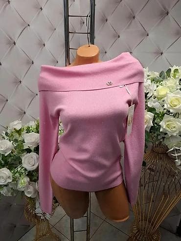 Ženski džemper sa ukrasnim srcima - Model: klasičan kroj sa okruglim na lalafo.rs — 9 Ženski džemper sa ukrasnim srcima - Model: klasičan kroj sa okruglim — 9