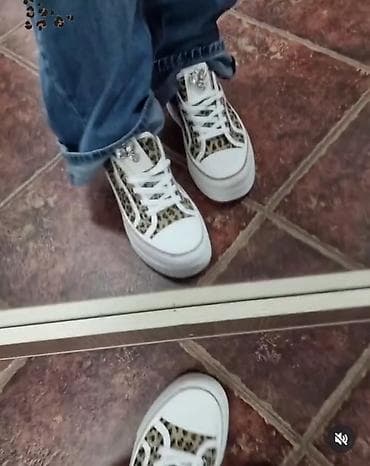 bermude teksas br: Ove ženske helanke u sjajnoj crnoj boji pružaju elegantan i udoban na lalafo.rs — 4 bermude teksas br: Ove ženske helanke u sjajnoj crnoj boji pružaju elegantan i udoban — 4