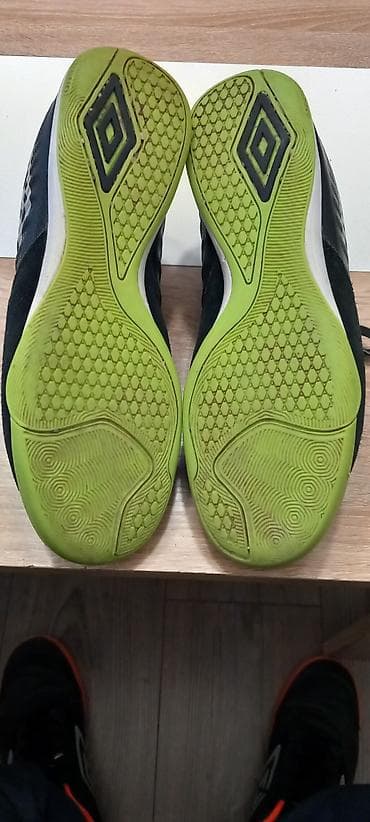 Sandale i papuče: Umbro patike u odličnim stanju. br 42 gaziste 26.5cm. Novi Beograd na lalafo.rs — 5 Sandale i papuče: Umbro patike u odličnim stanju. br 42 gaziste 26.5cm. Novi Beograd — 5