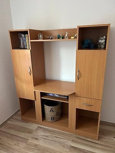 Višenamenski drveni regál/sto za dnevnu ili dečiju sobu u boji bukve na lalafo.rs — 1 Višenamenski drveni regál/sto za dnevnu ili dečiju sobu u boji bukve — 1