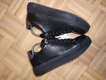 Louis Vuitton patike – crne, kožne, niskog profila UG 25cm - Model na lalafo.rs — 4 Louis Vuitton patike – crne, kožne, niskog profila UG 25cm - Model — 4