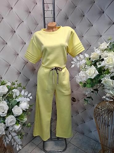 Damski komplet – majica i široke pantalone - Model: dvoslojni komplet na lalafo.rs Damski komplet – majica i široke pantalone - Model: dvoslojni komplet