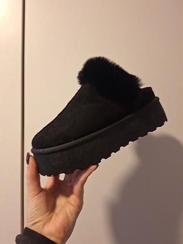 Ugg obuća bоја - Crna na lalafo.rs — 2 Ugg obuća bоја - Crna — 2