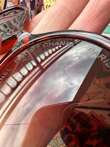 Chanel naocare, tigrastog printa. Sa logoima. • •napomena: pre na lalafo.rs — 3 Chanel naocare, tigrastog printa. Sa logoima. • •napomena: pre — 3